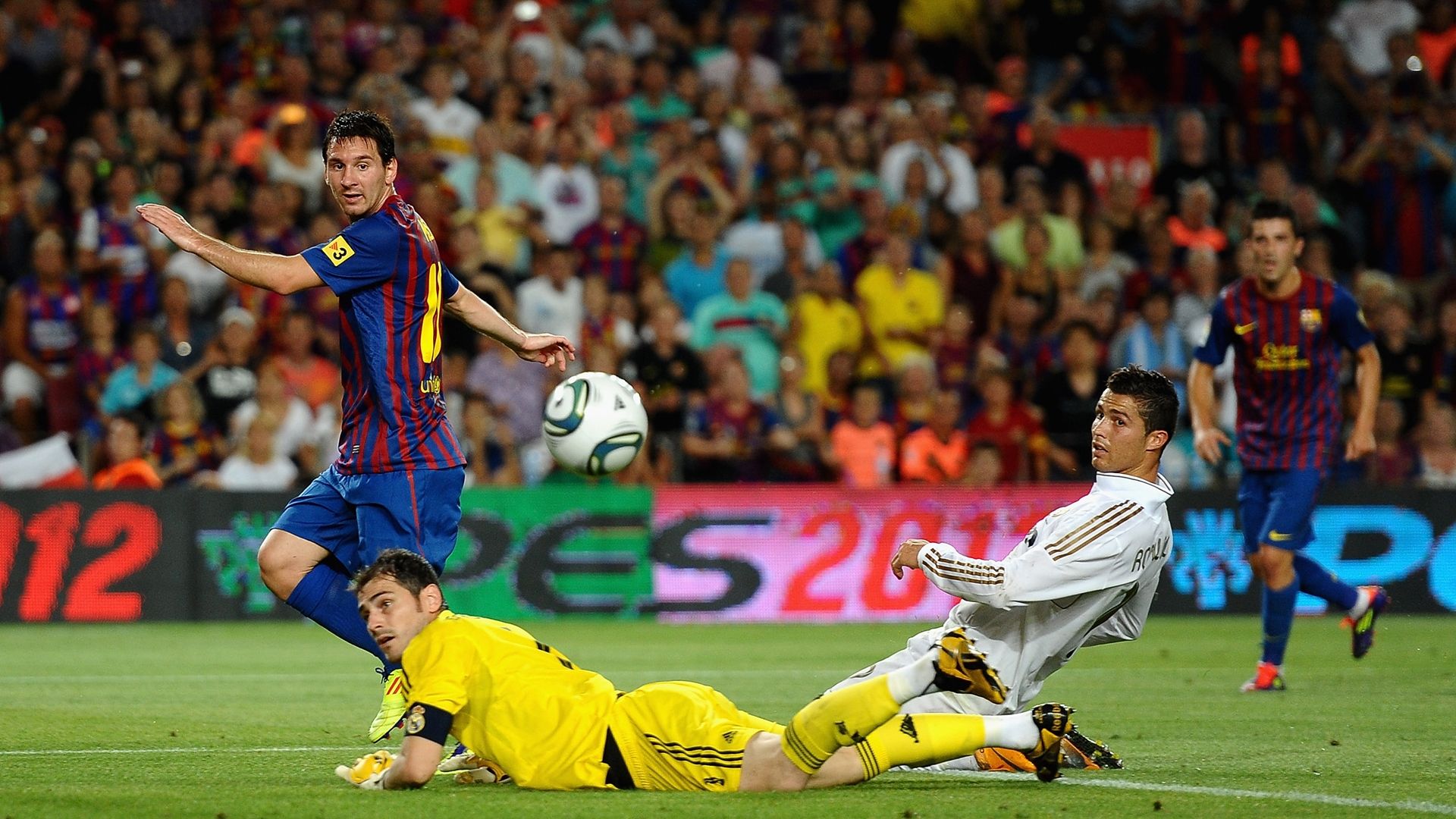 Lionel Messi Casillas Ronaldo Barcelona Real Madrid Supercopa 2011