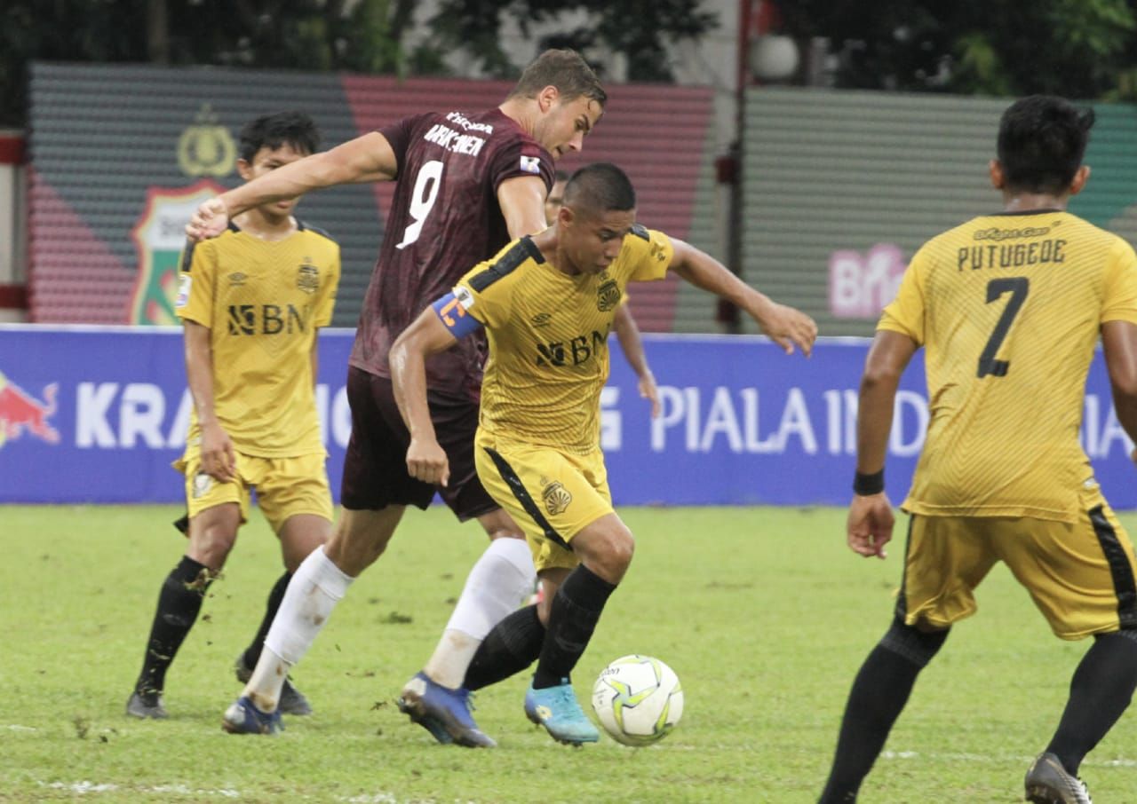 Bhayangkara FC vs PSM Makassar