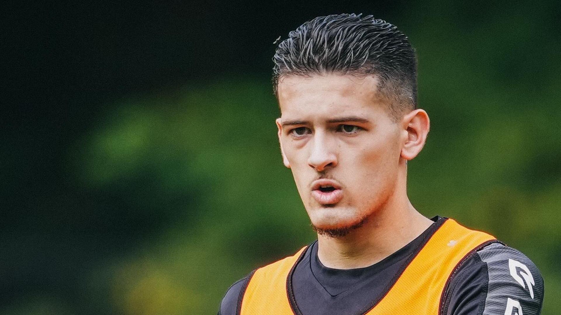 Justin Hubner Tak Ingin Status ‘Cristiano Ronaldo’ Ganggu Karir Di Belanda