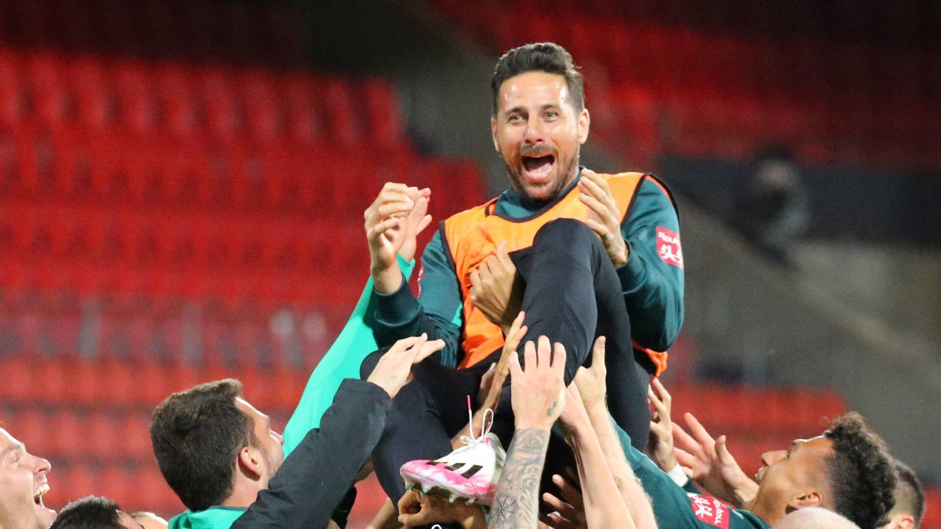 GER ONLY WERDER BREMEN PIZARRO MANNSCHAFT