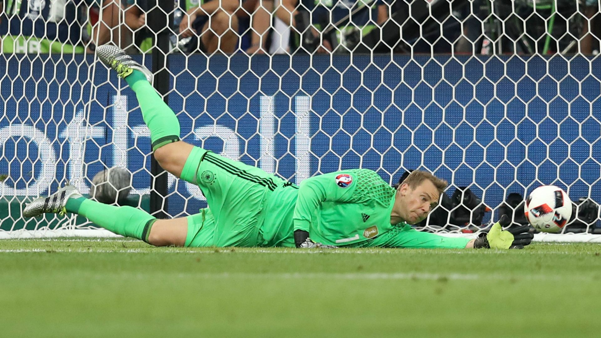 HD Manuel Neuer Germany France