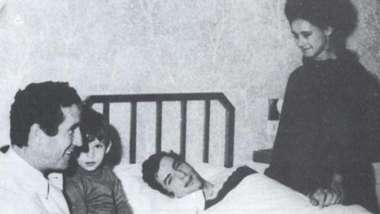 Giuliano Taccola on the bed of the clinic