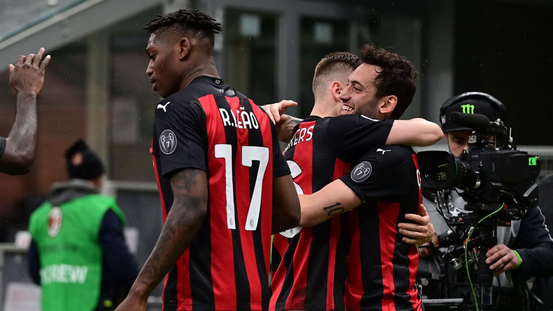 Hakan Calhanoglu. AC Milan vs Sassuolo 04.21.2021