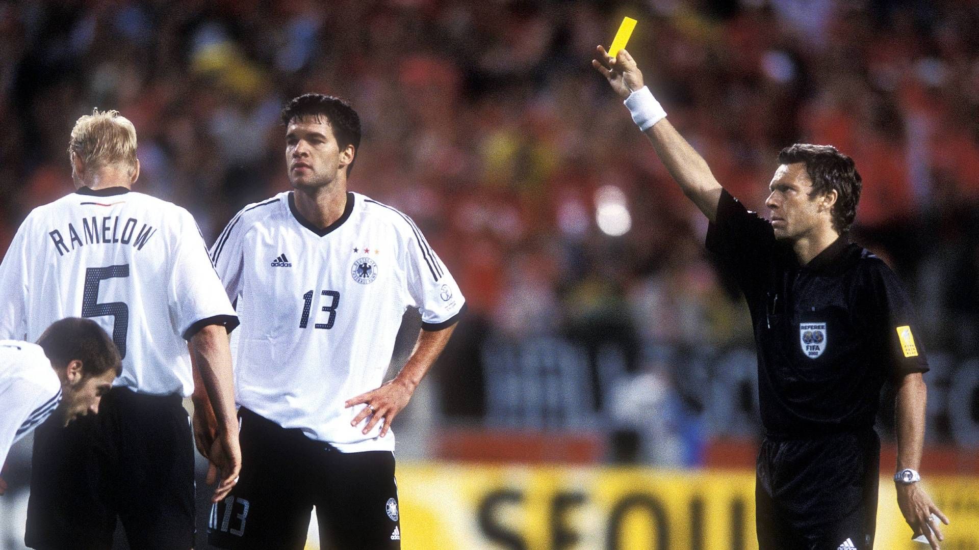 GER ONLY Michael Ballack WM 2002 Urs Meier Gelbe Karte