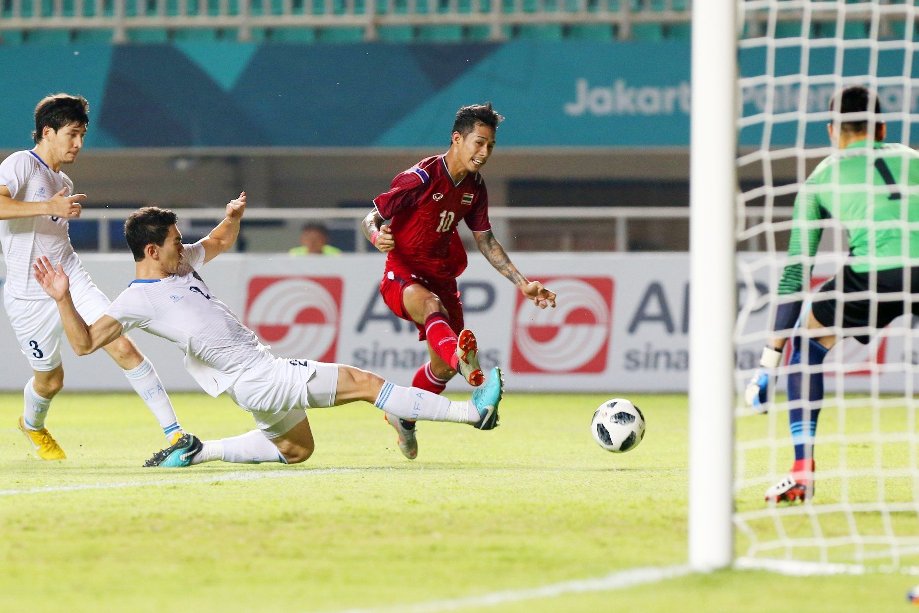 ชัยวัฒน์ บุราญ