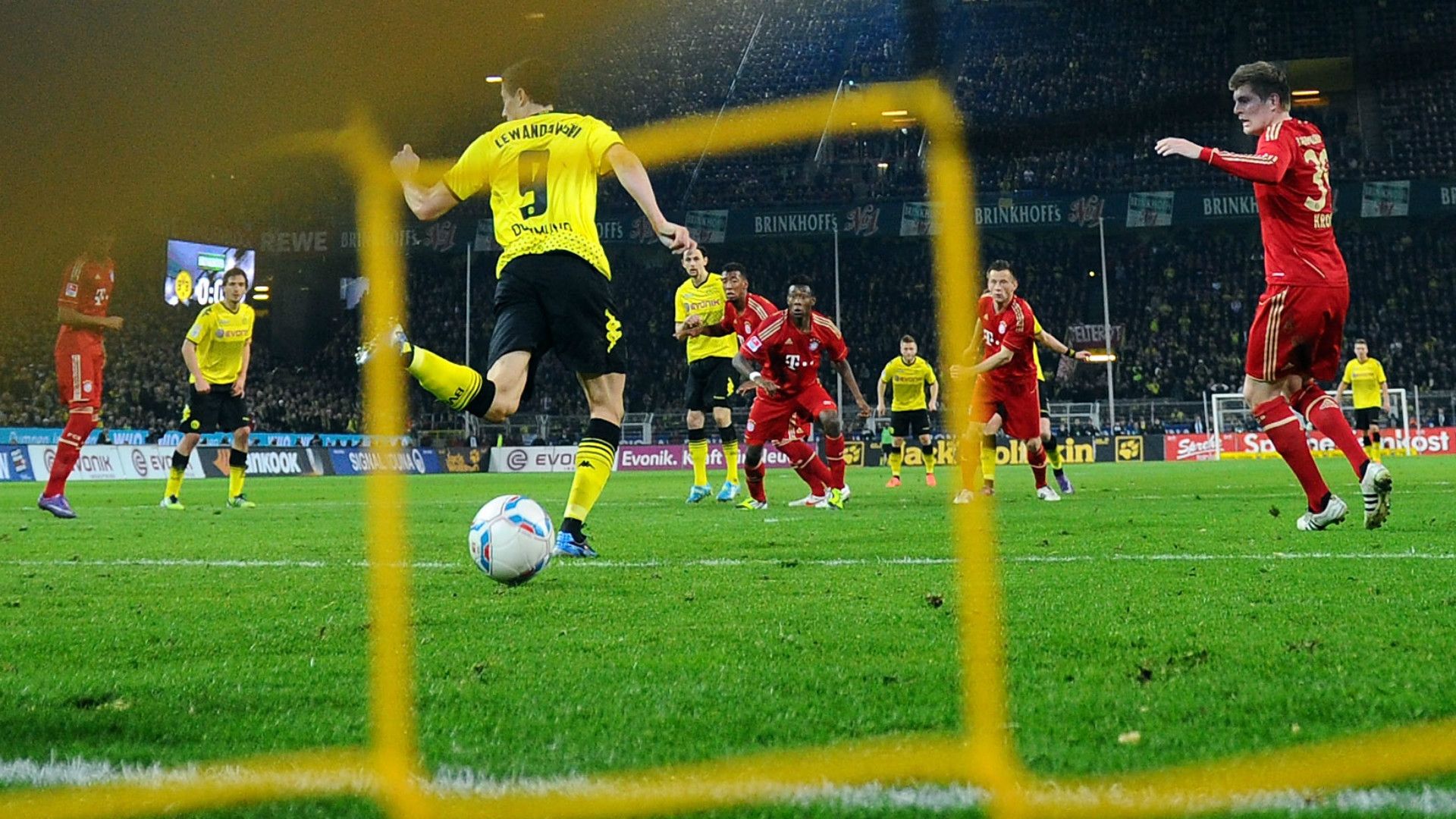 Robert Lewandowski BVB Bayern 2012