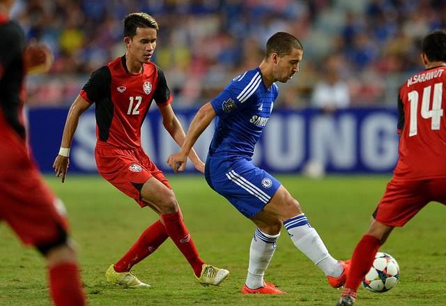 Sanrawat Dechmitr & Eden Hazard - Thailand Al Stars VS Chelsea