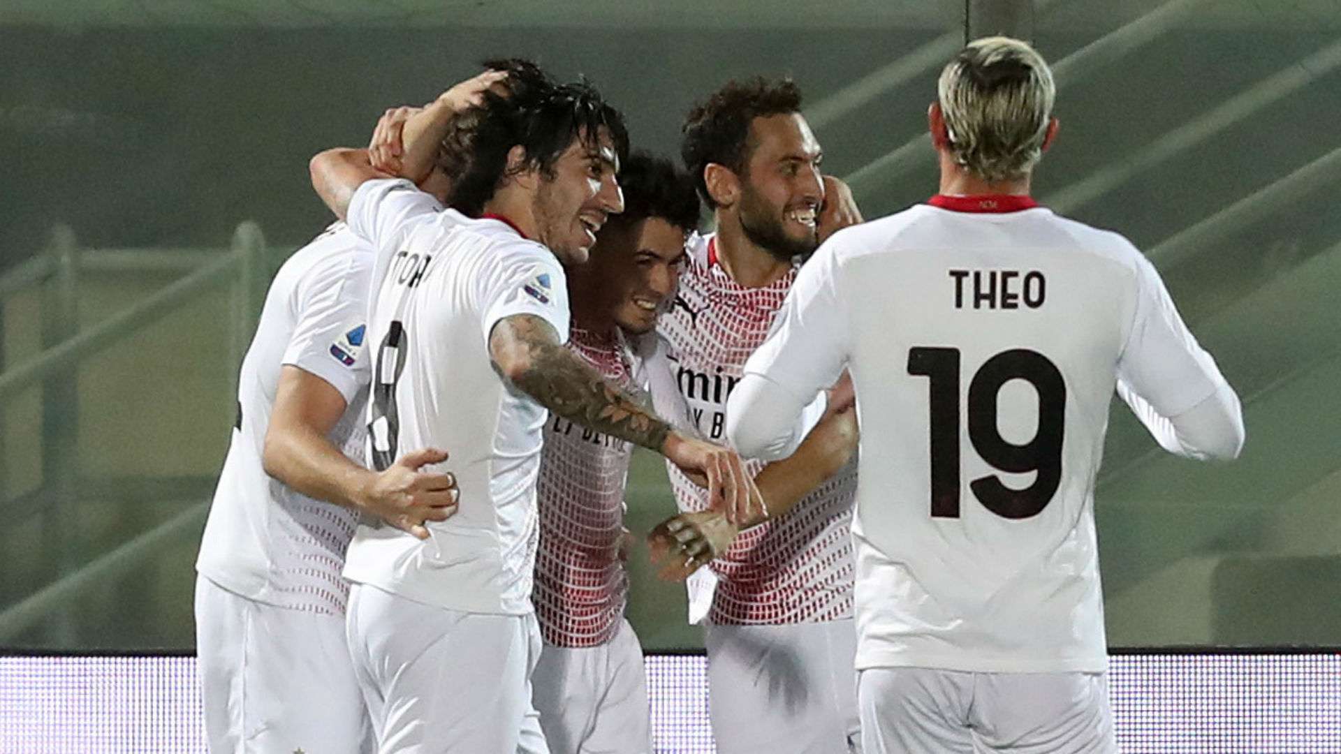 Milan celebrating Crotone Serie A