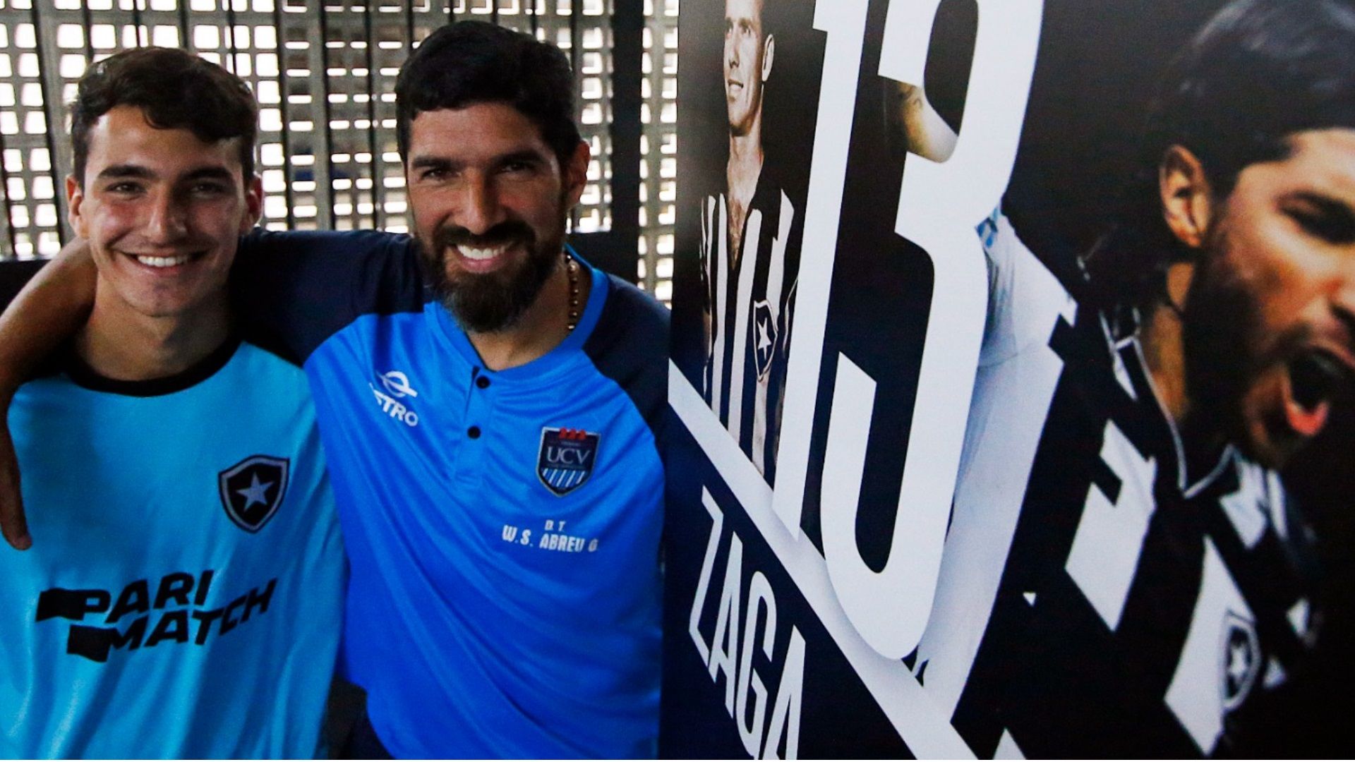 Loco Abreu e seu filho, Diego, que também virou jogador do Botafogo