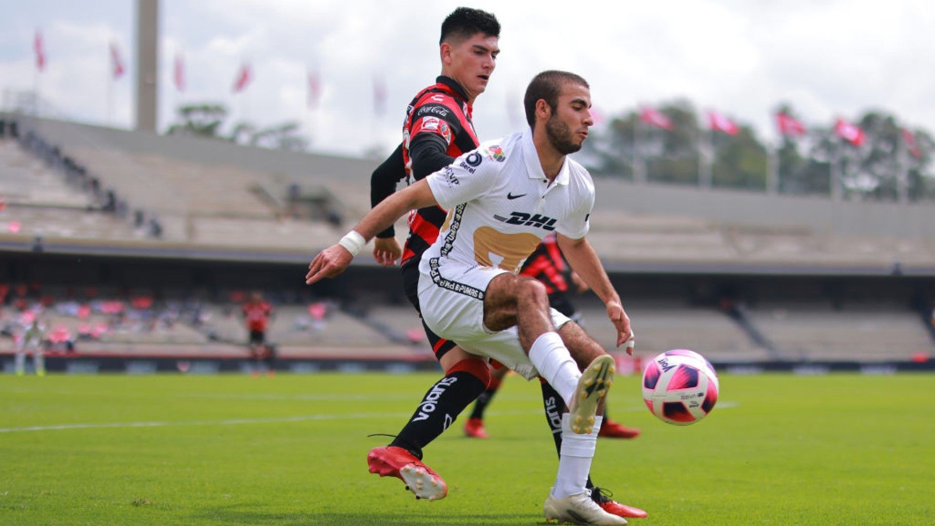 Alek Álvarez Vladimir Loroña Pumas Xolos Apertura 2021