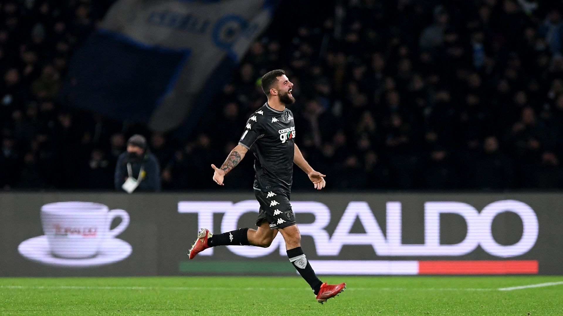 Cutrone celebrating Napoli Empoli Serie A