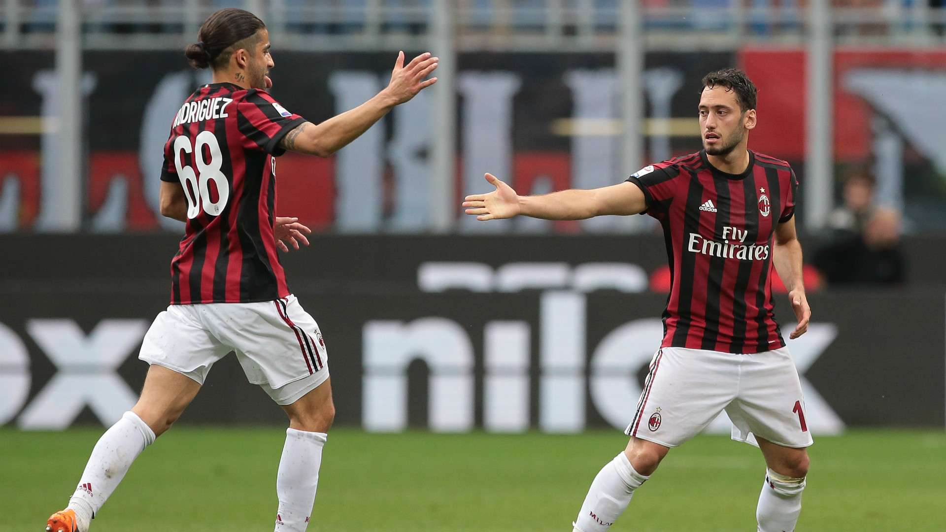 Milan Fiorentina Calhanoglu