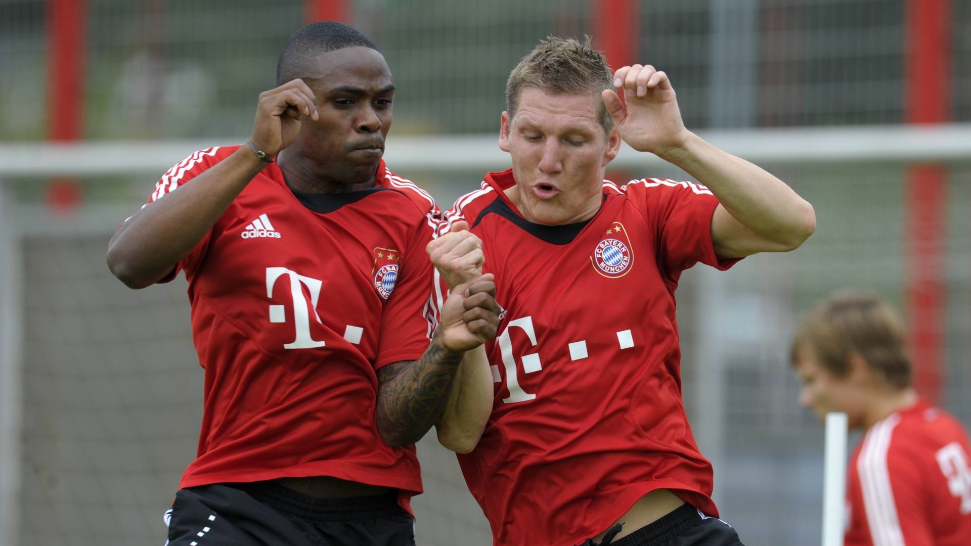 GER ONLY Edson Braafheid Bastian Schweinsteiger FC Bayern 2010