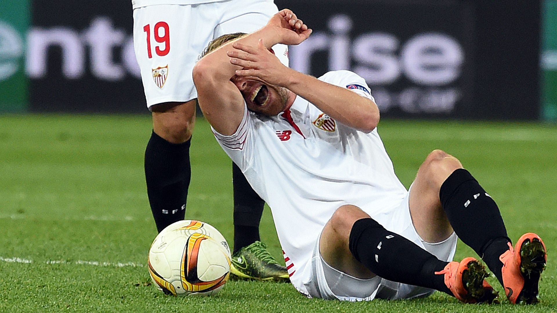 Michael Krohn Dehli Shakhtar Donetsk Sevilla UEFA Europa League 28042016