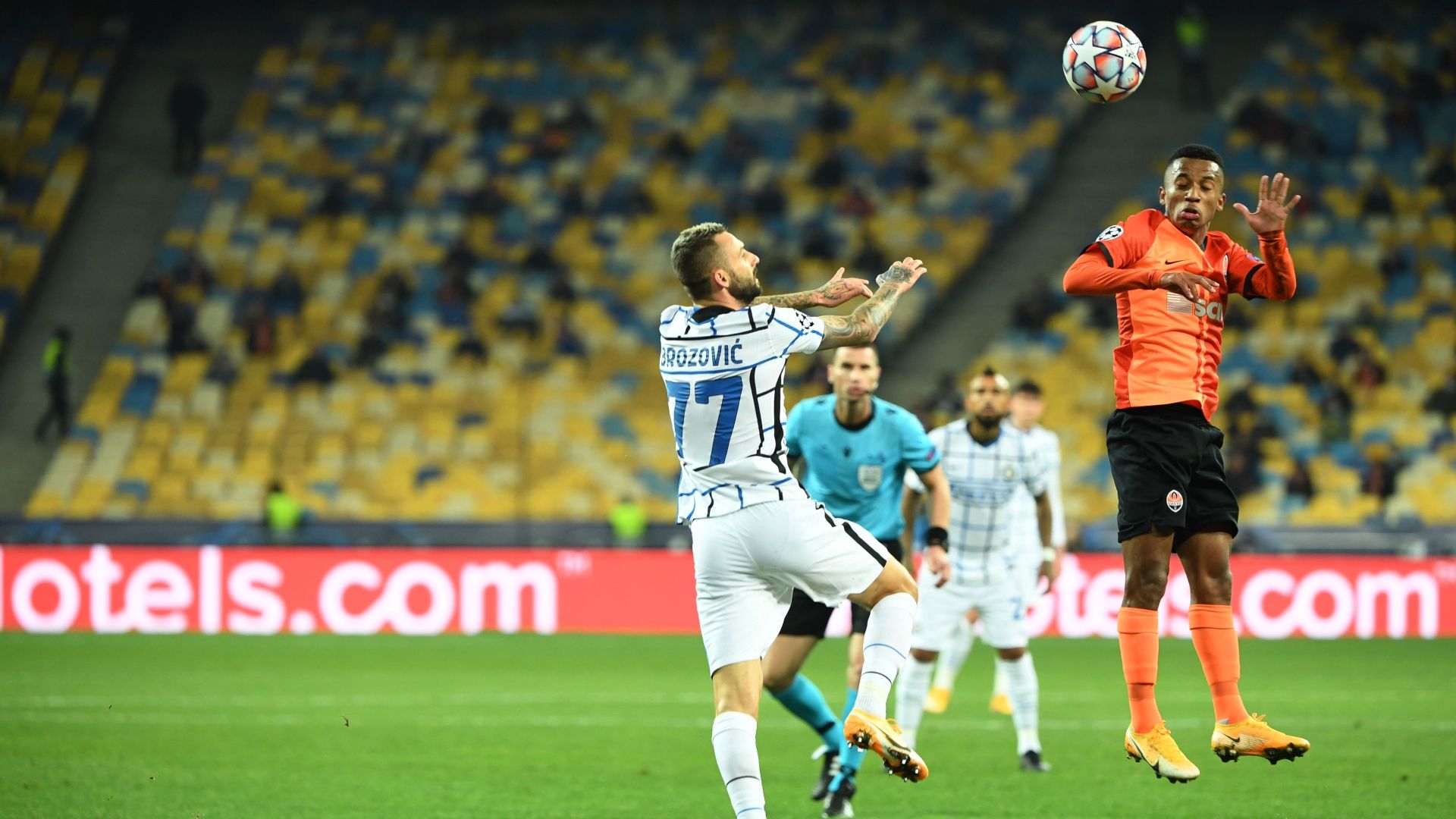 271020 Brozovic con Marcos Antonio Shakhtar Inter