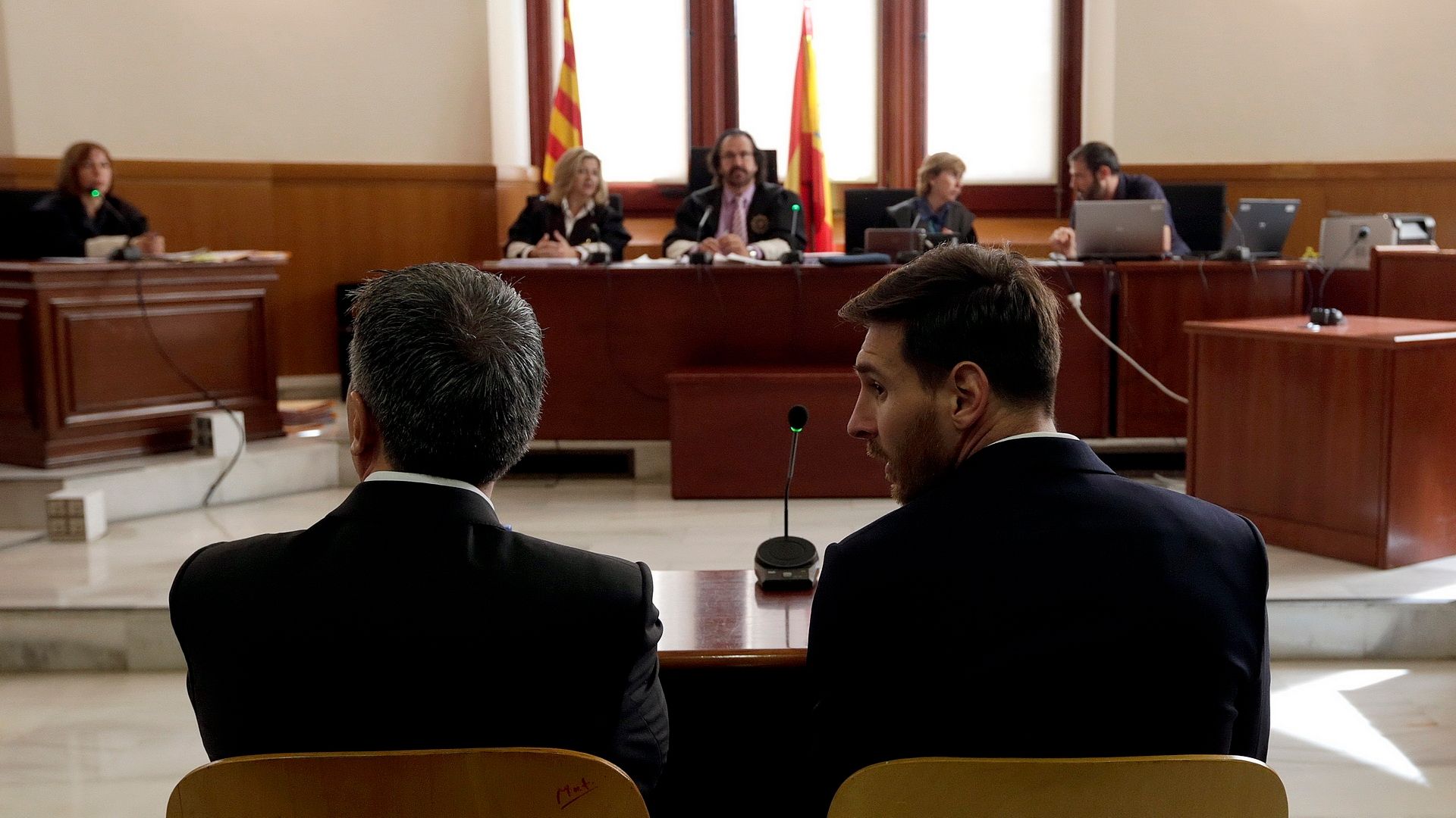 Lionel Messi Barcelona Jorge Horacio Messi seen inside the court