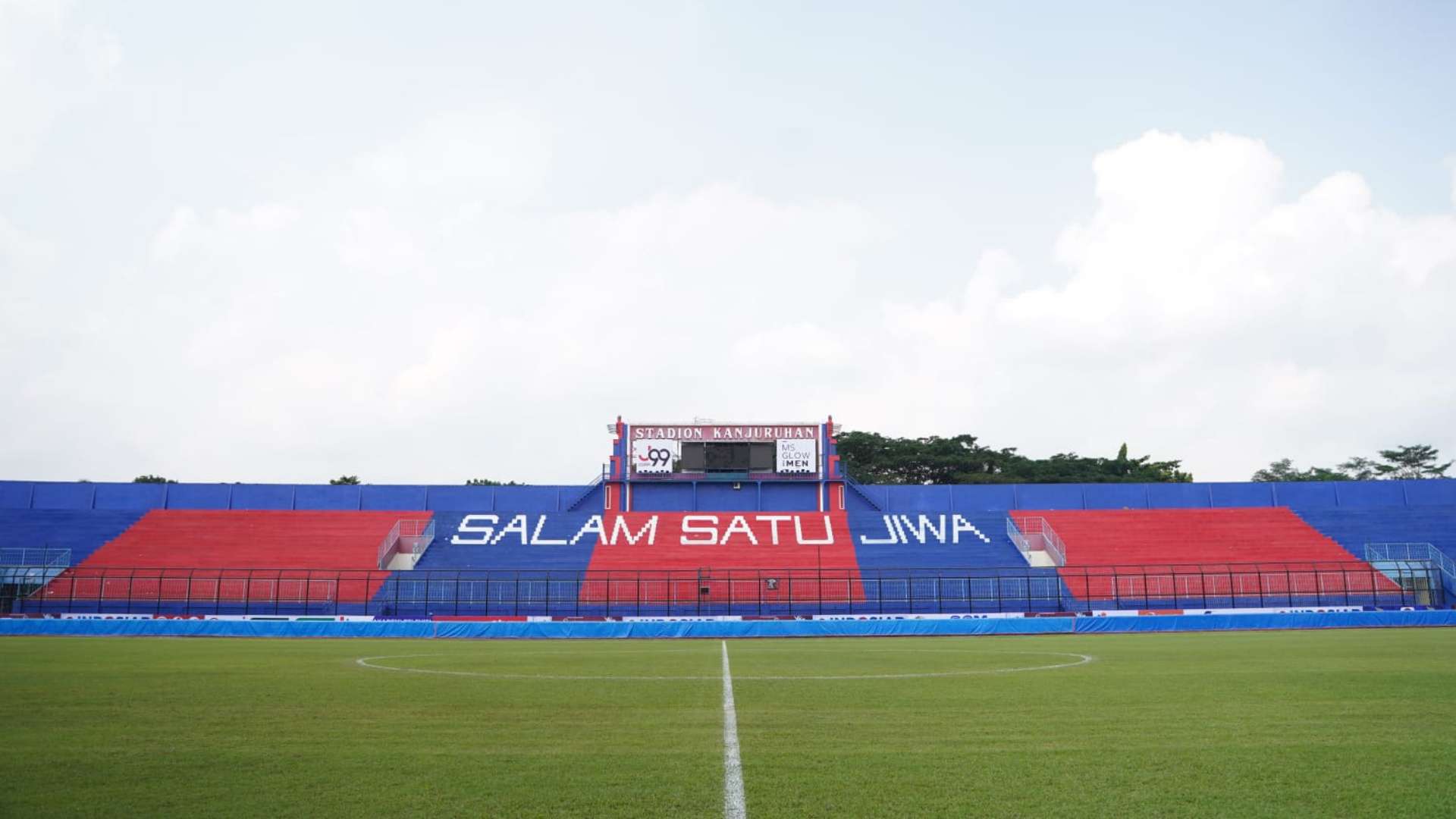Stadion Kanjuruhan, Malang.