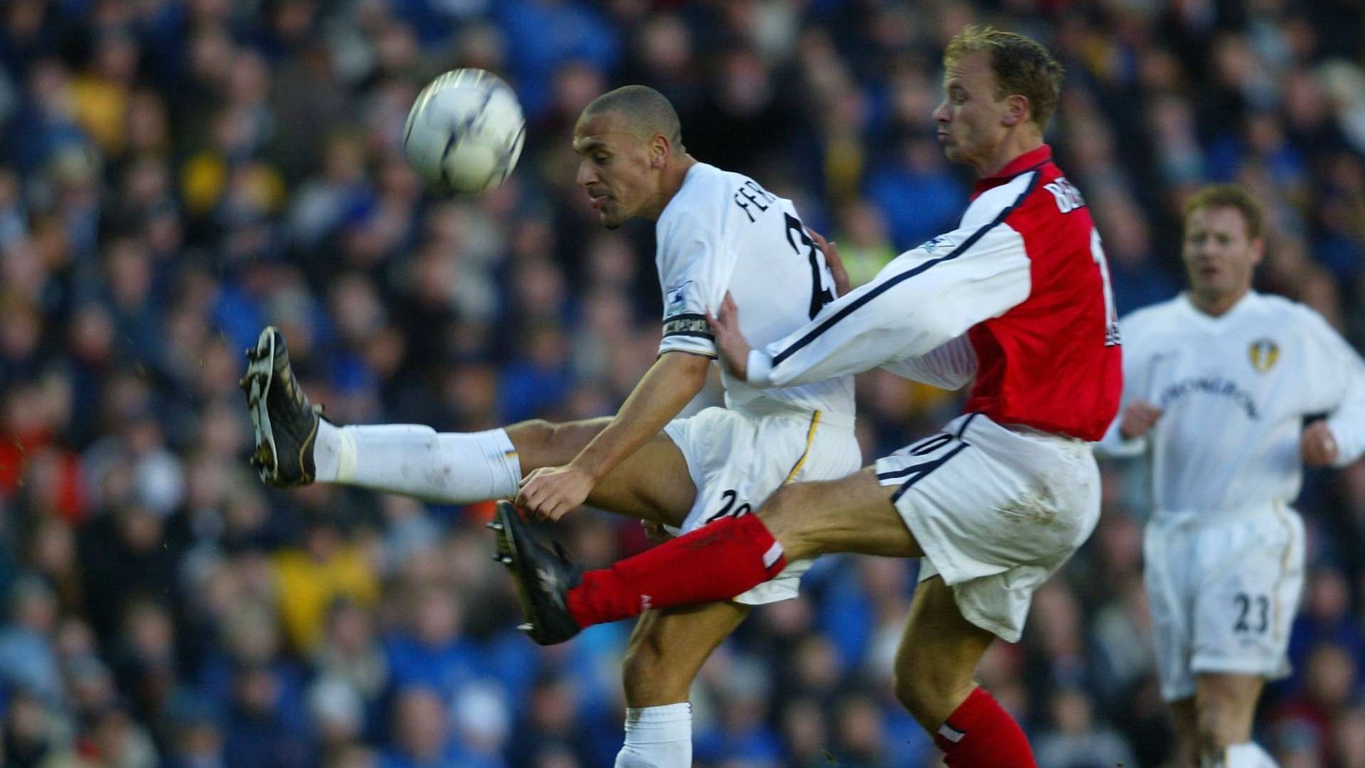Rio Ferdinand Leeds vs Dennis Bergkamp Arsenal