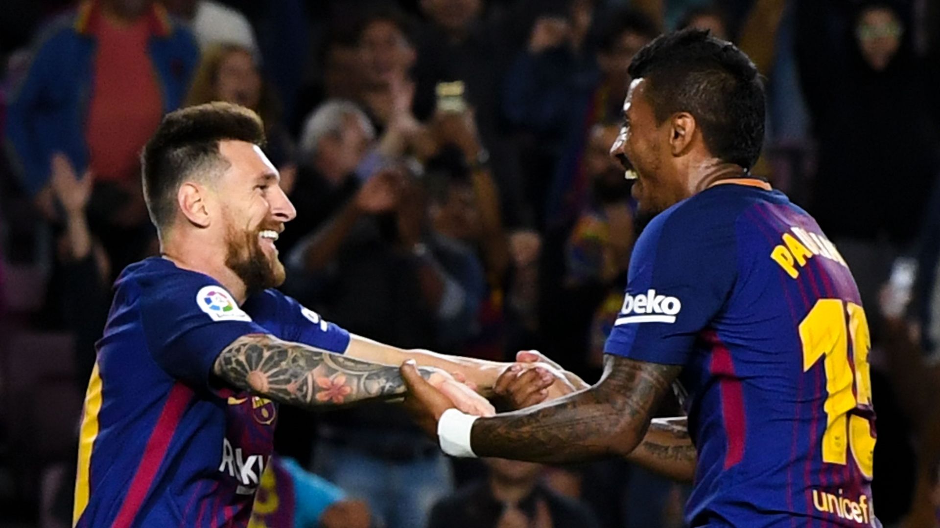 Lionel Messi, Paulinho, Barcelona