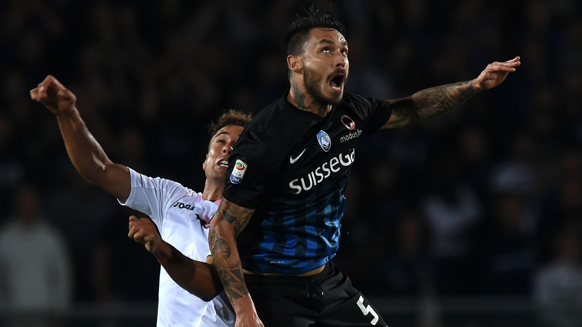 Thiago Cionek y Mauricio Pinilla