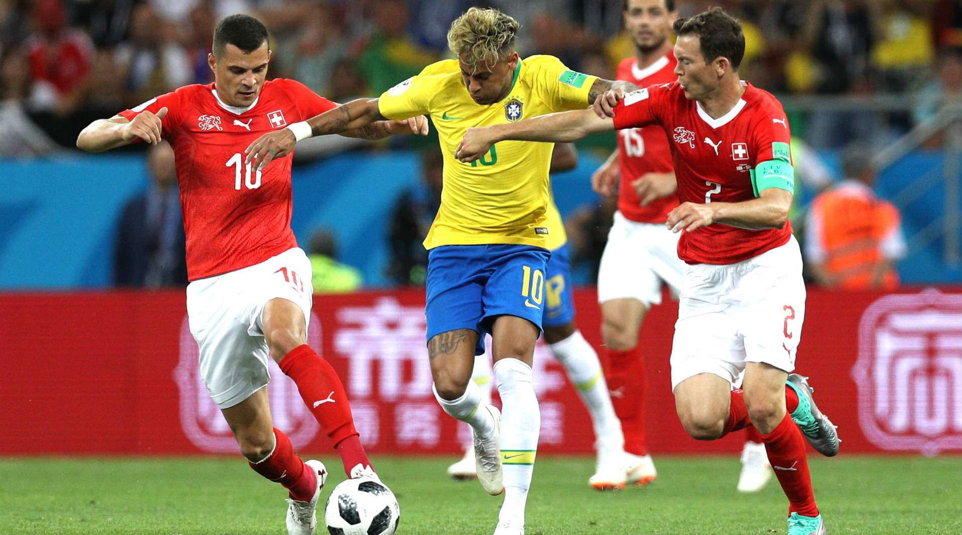 2018-06-17-brazil-swiss-neymar