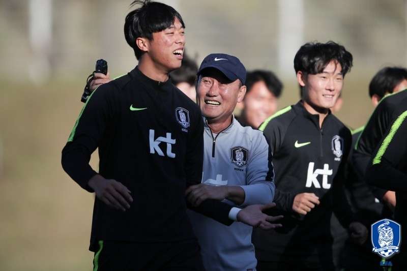 김학범 감독 김재우