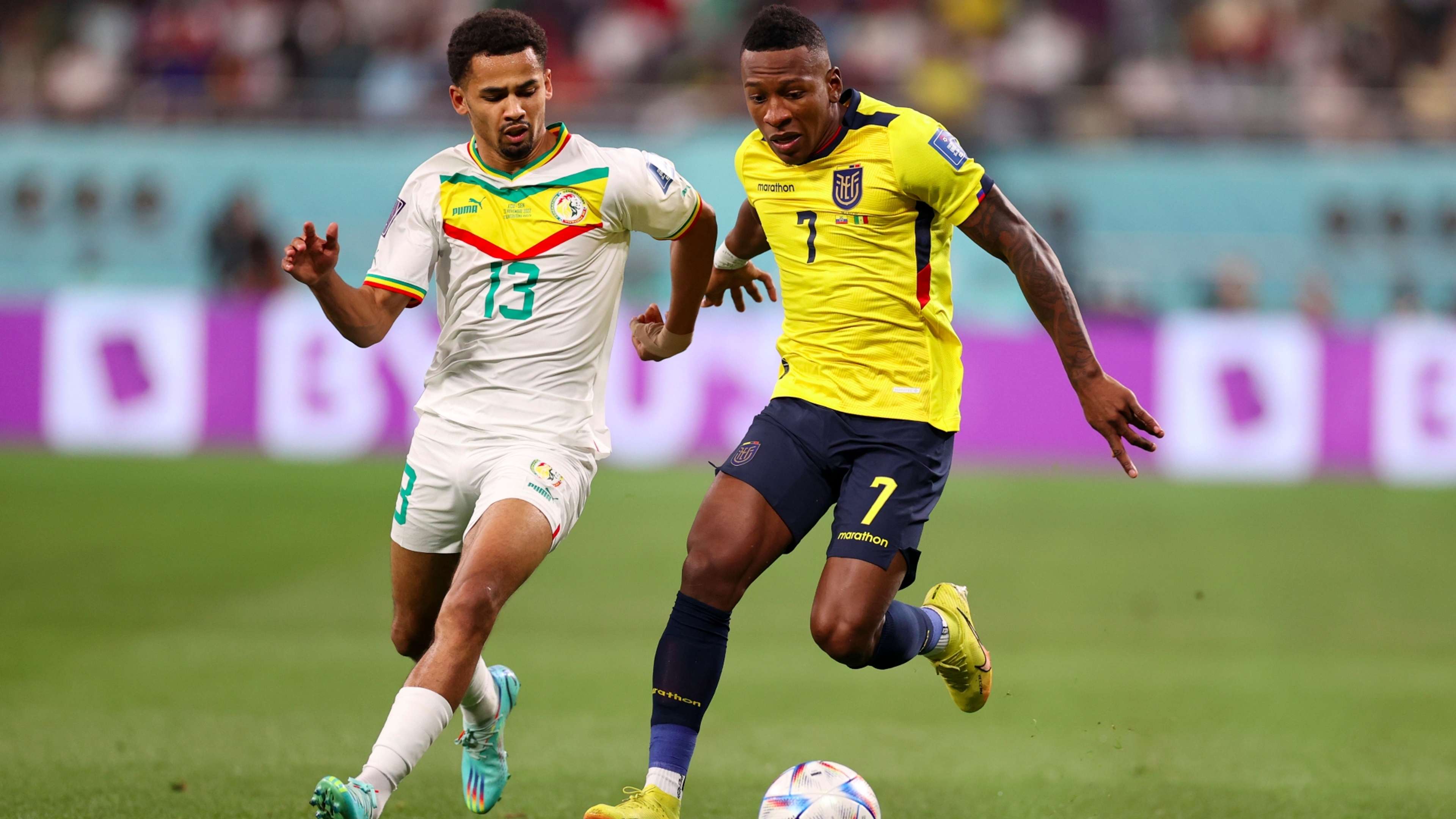 Estupiñán Ecuador vs. Senegal