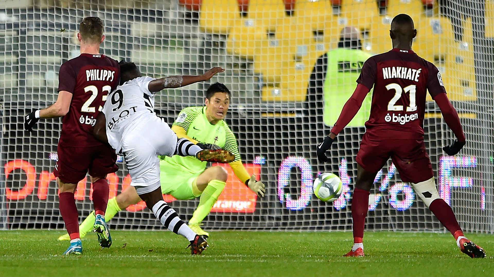 2017-12-11-eiji-kawashima