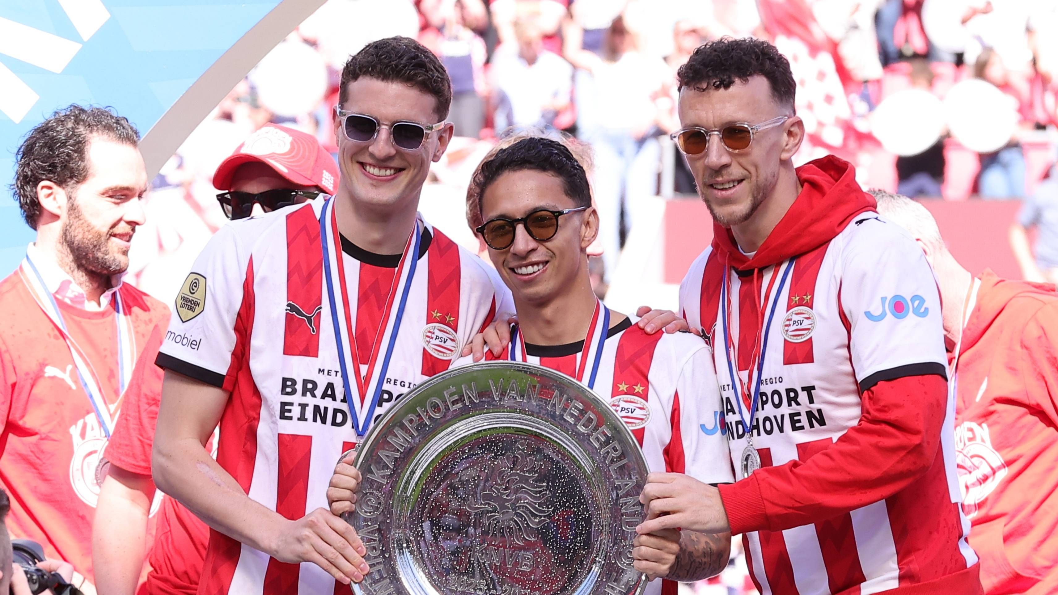 Guus Til, Mauro Junior, Ivan Perisic