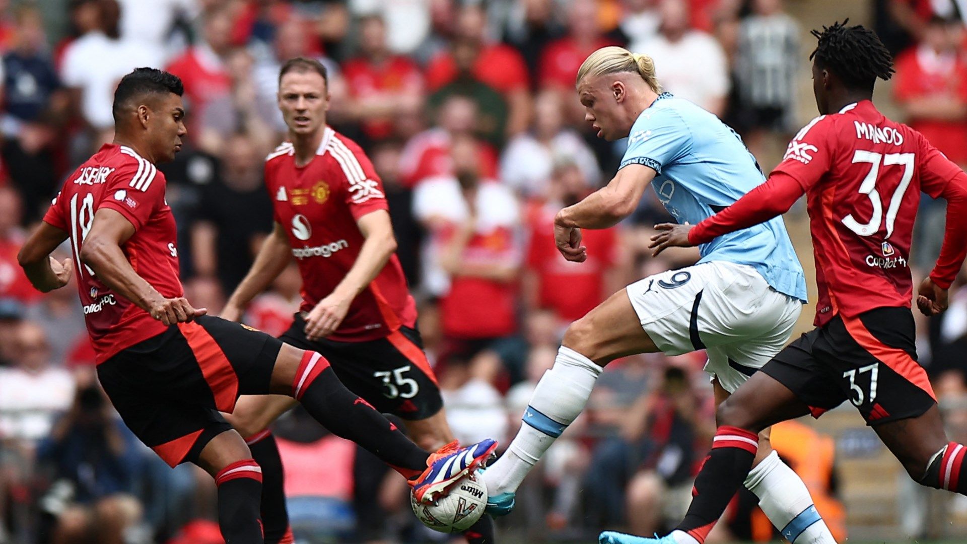 Casemiro Man Utd 2024-25