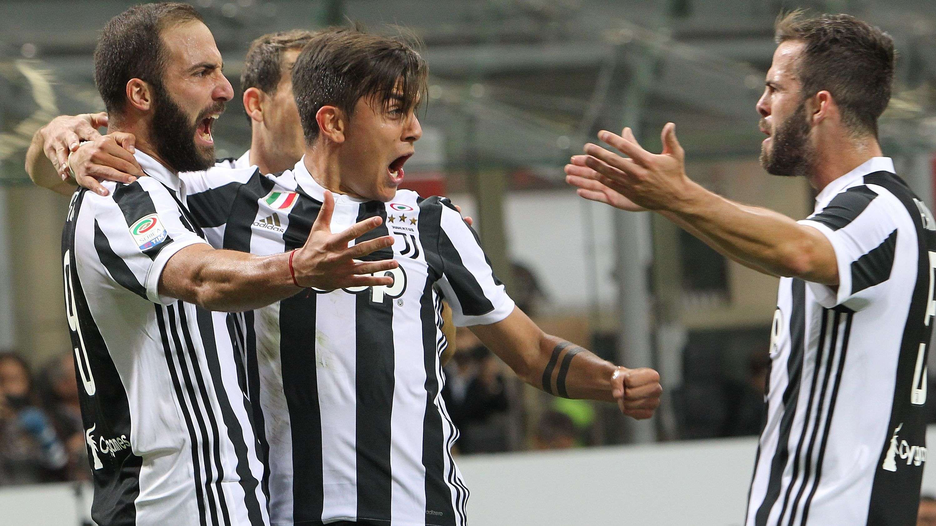 Juventus celebrating Milan