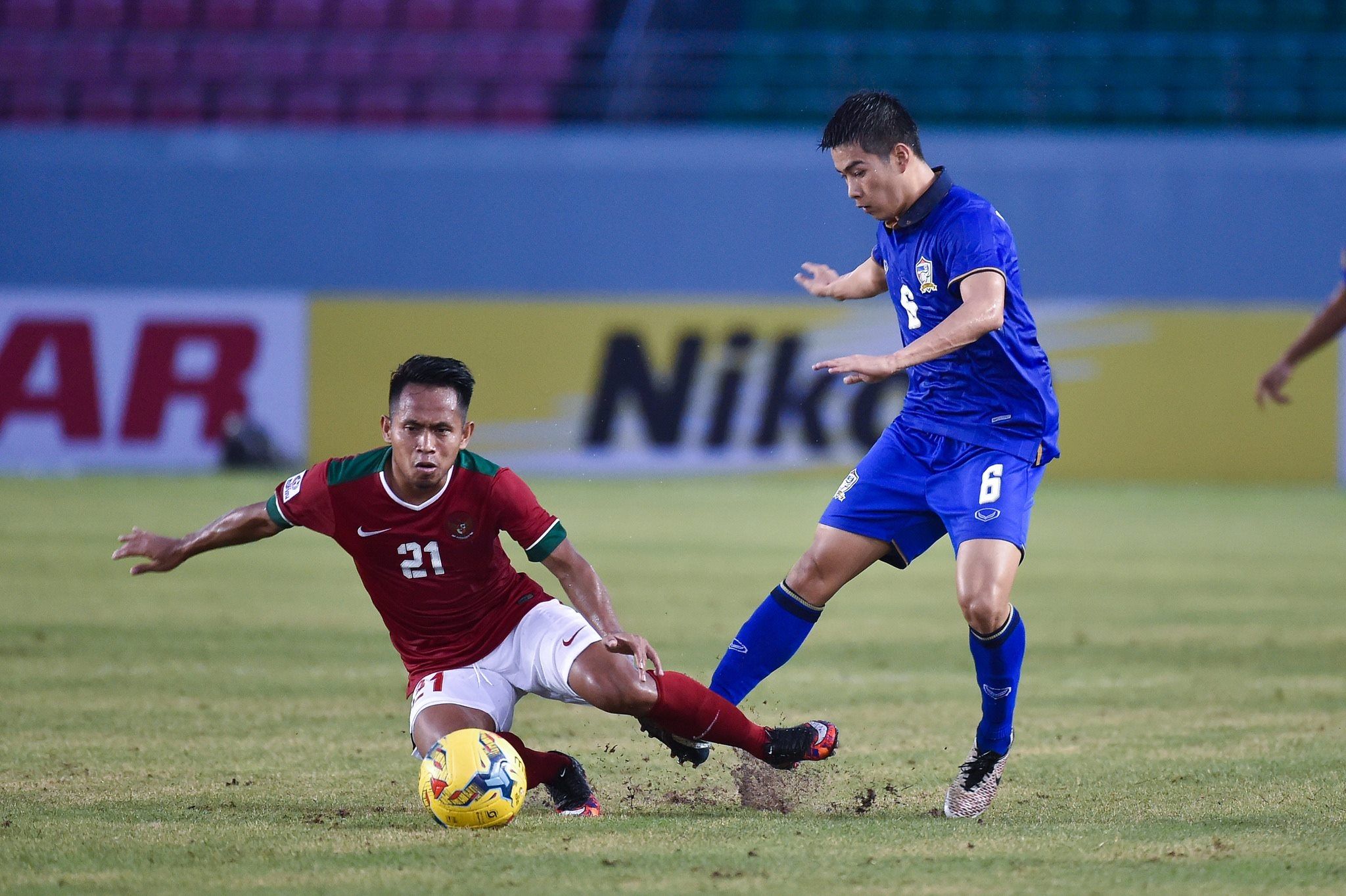 Andik Vermansyah & Sarach Yooyen : Indonesia - Thailand