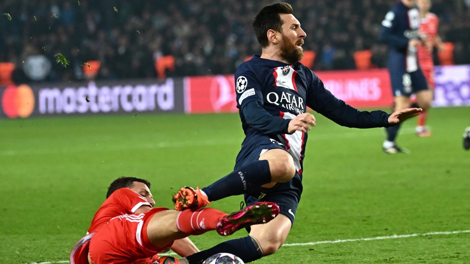 Pavard Messi 2022-23