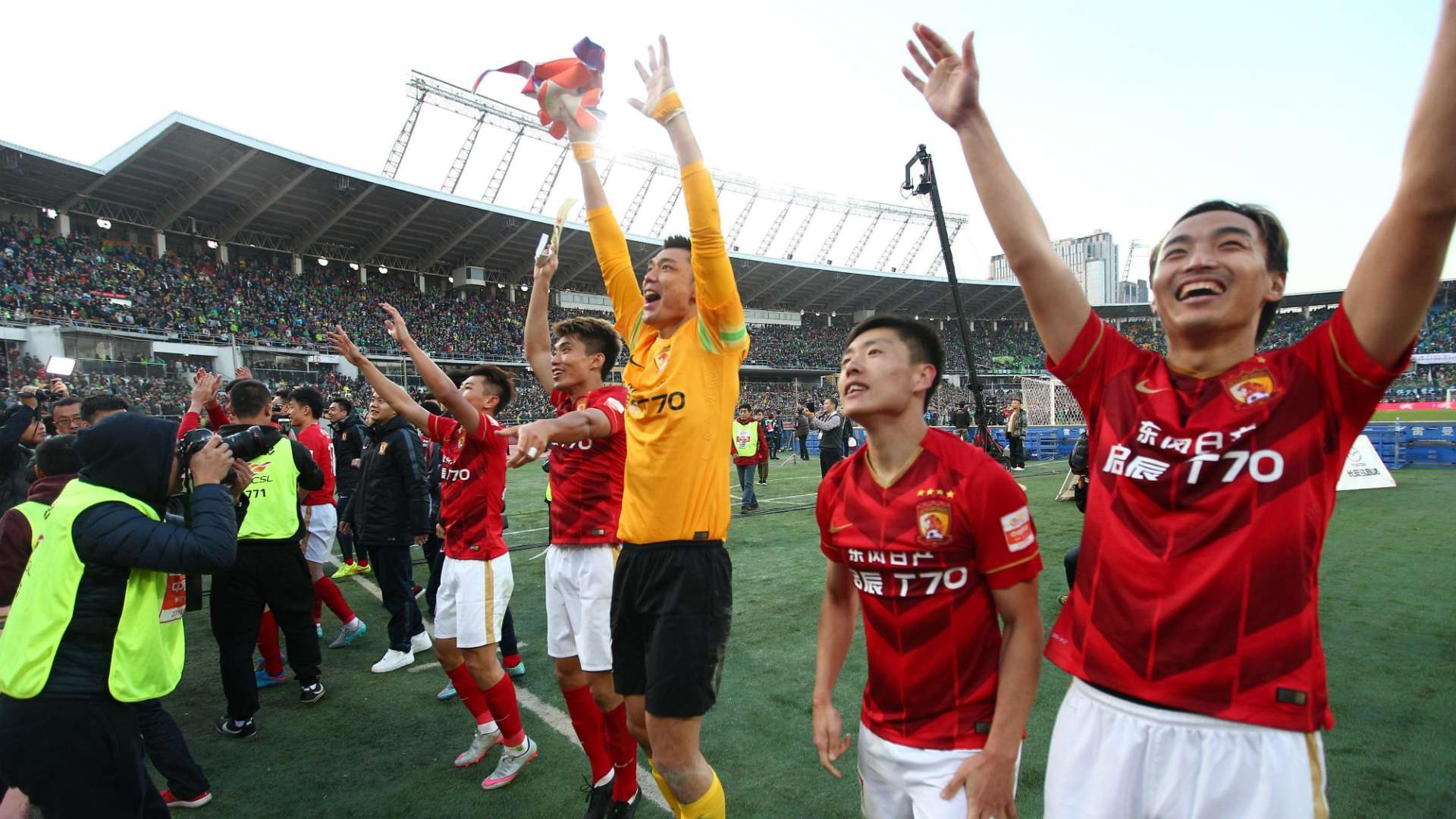 Guangzhou Evergrande v Beijing Guoan Chinese Super League 31102015