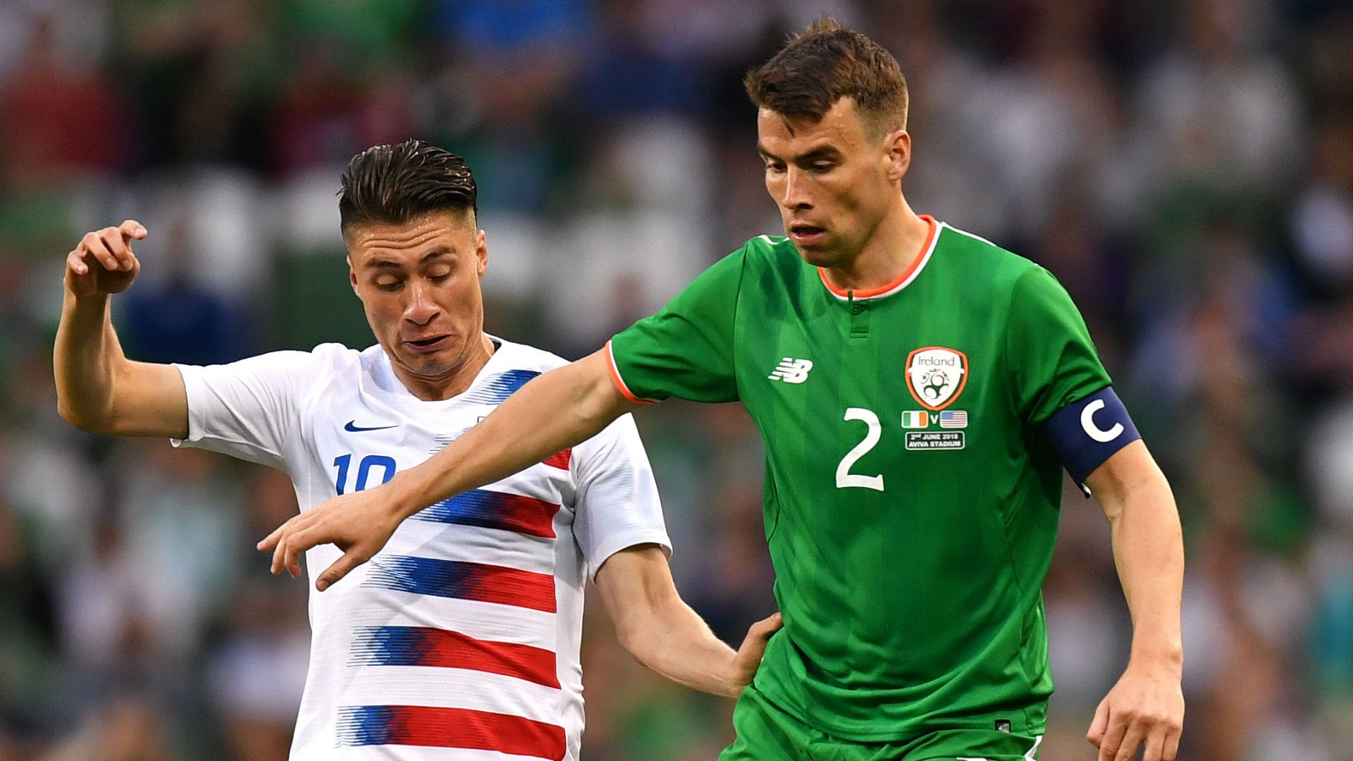 Jorge Villafana USA Seamus Coleman Ireland