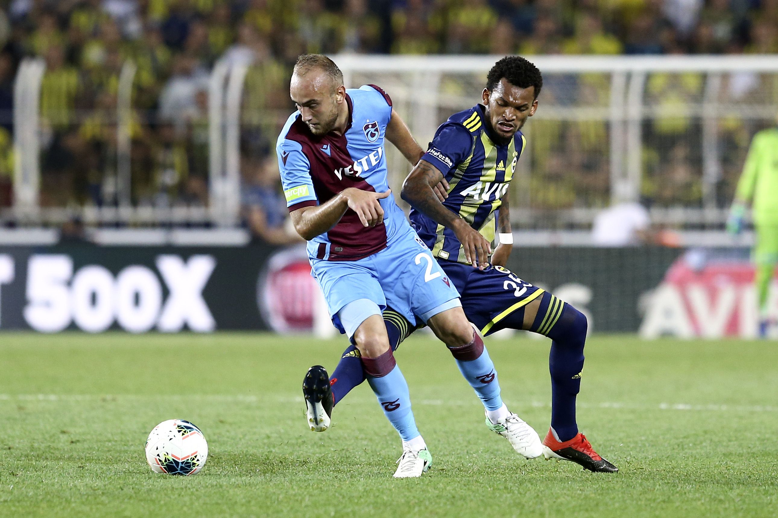 Dogan Erdogan Jailson Fenerbahce Trabzonspor 09/01/19