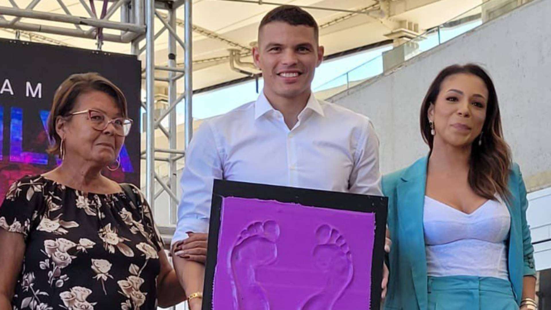 Thiago Silva na Calçada da Fama do Maracanã