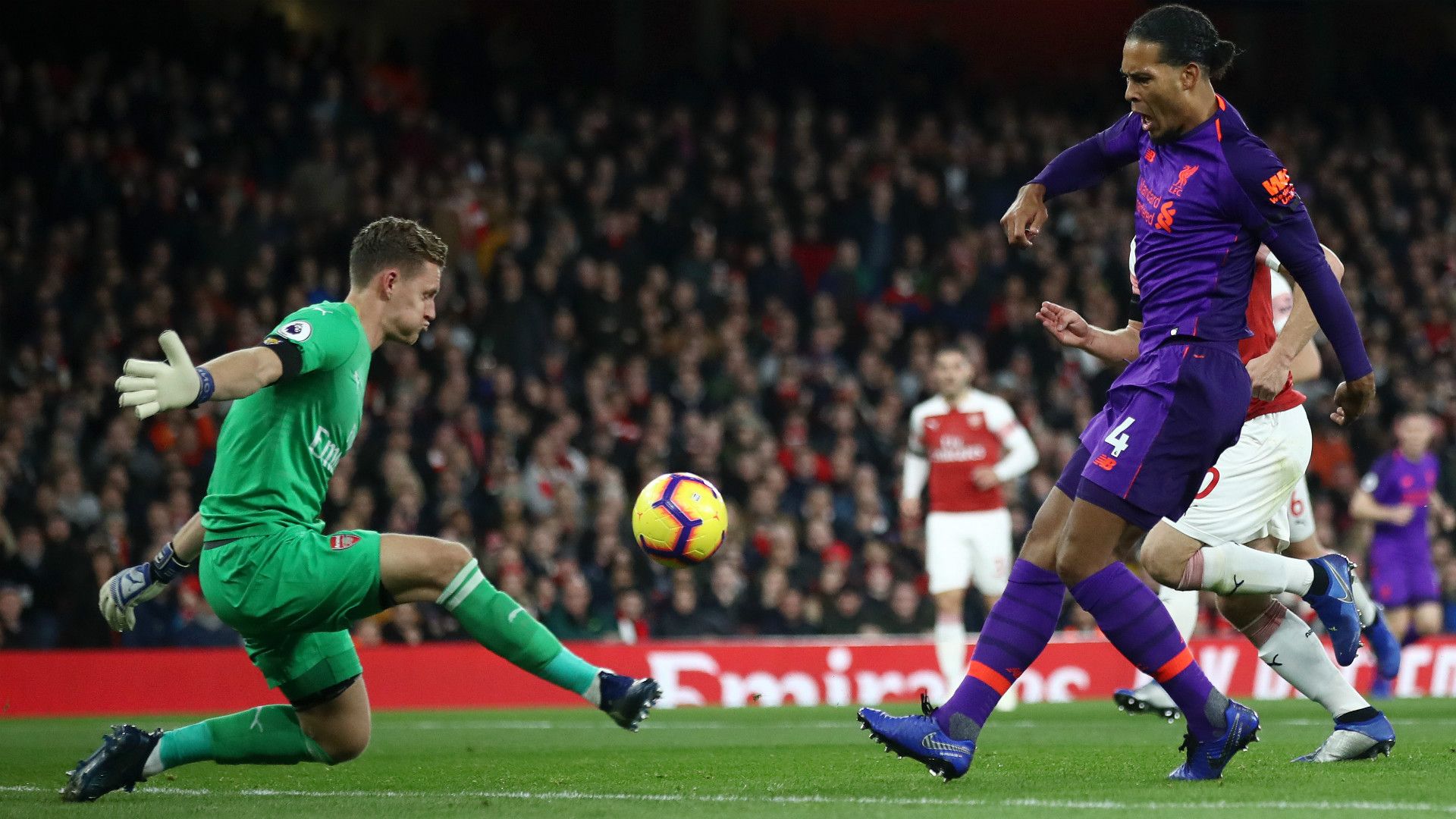 BERND LENO ARSENAL VIRGIL VAN DIJK LIVERPOOL PREMIER LEAGUE 03112018