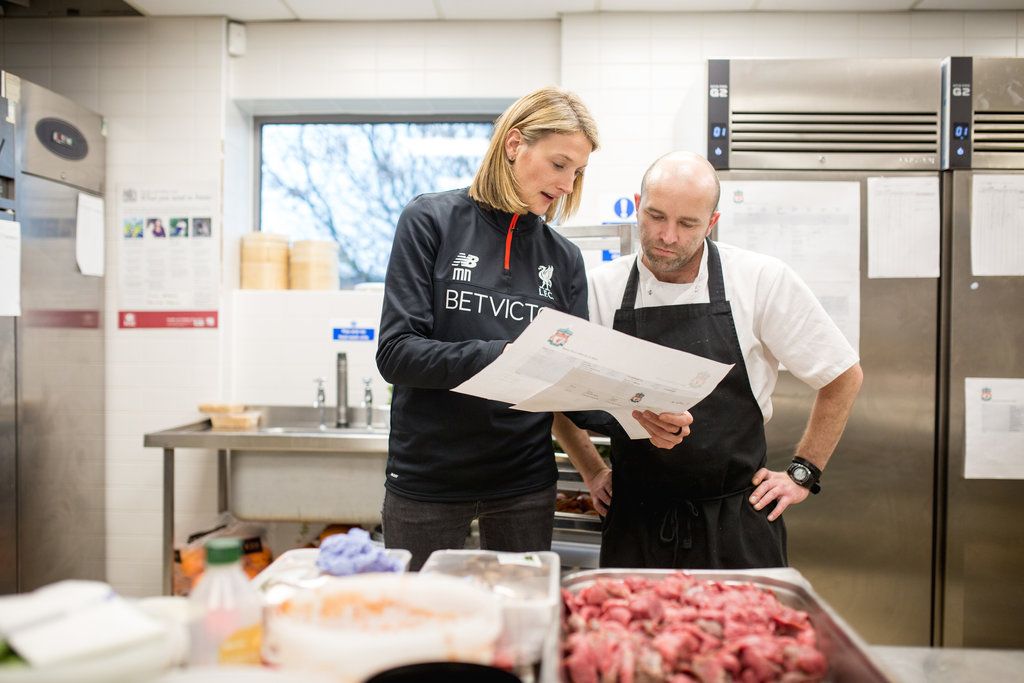 Mona Nemmer Liverpool 271021