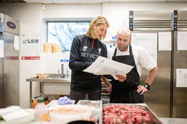 Mona Nemmer Liverpool 271021