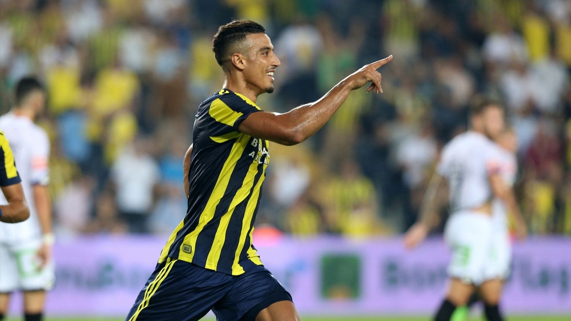 Nabil Dirar Fenerbahce 382017 UEL