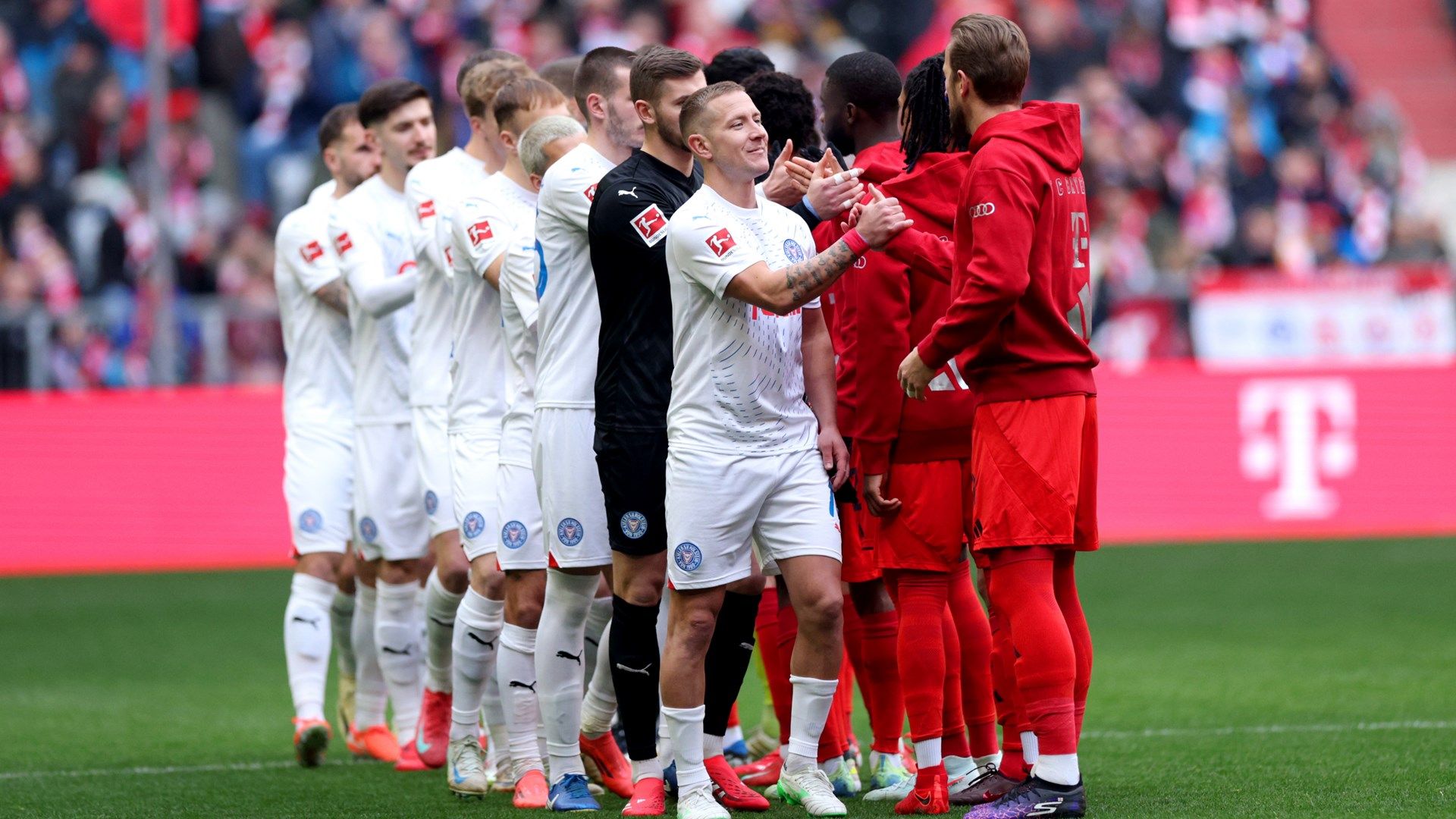 Lewis Holtby Kiel Bayern 2025