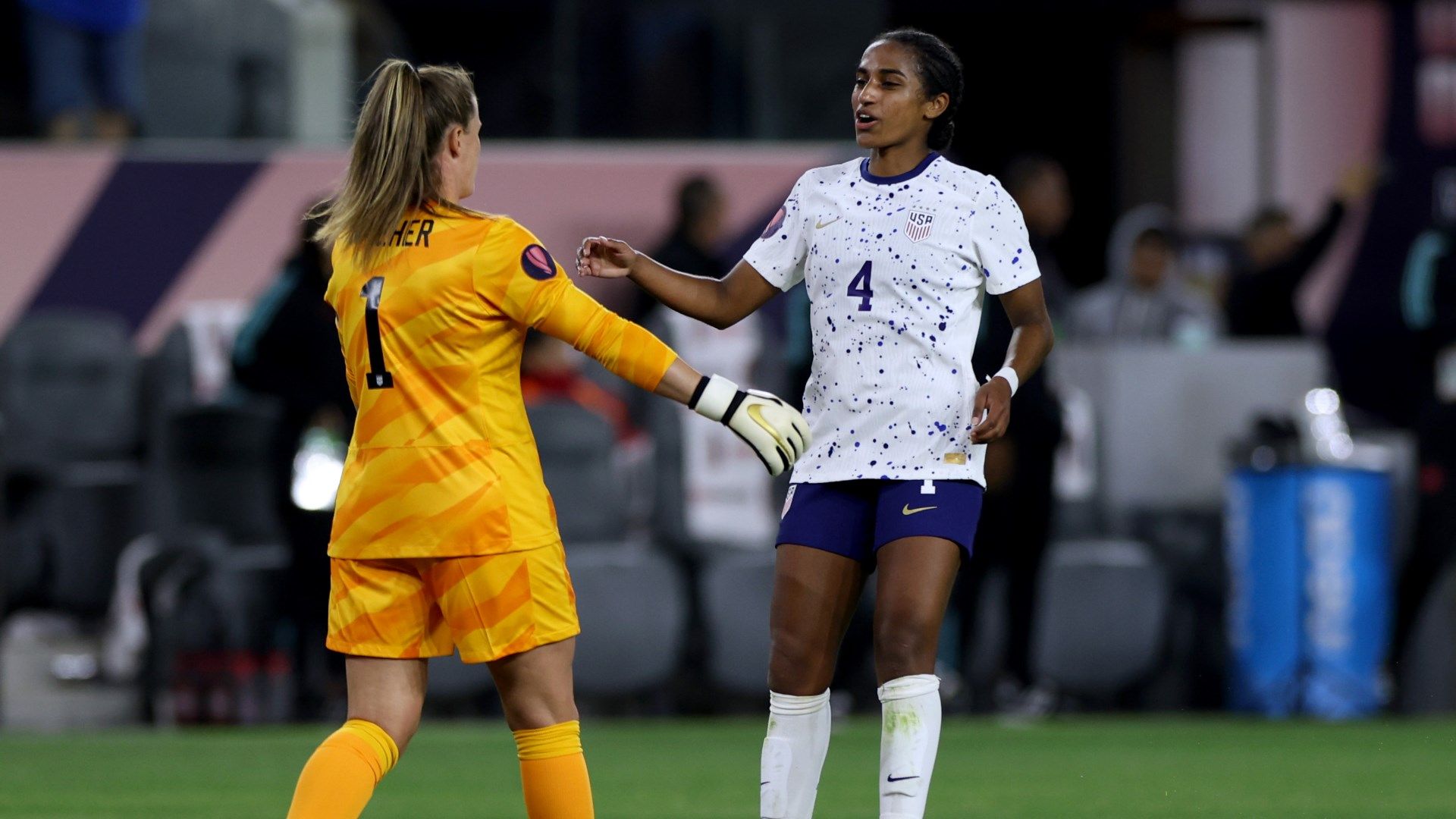 Naomi Girma USWNT 2024