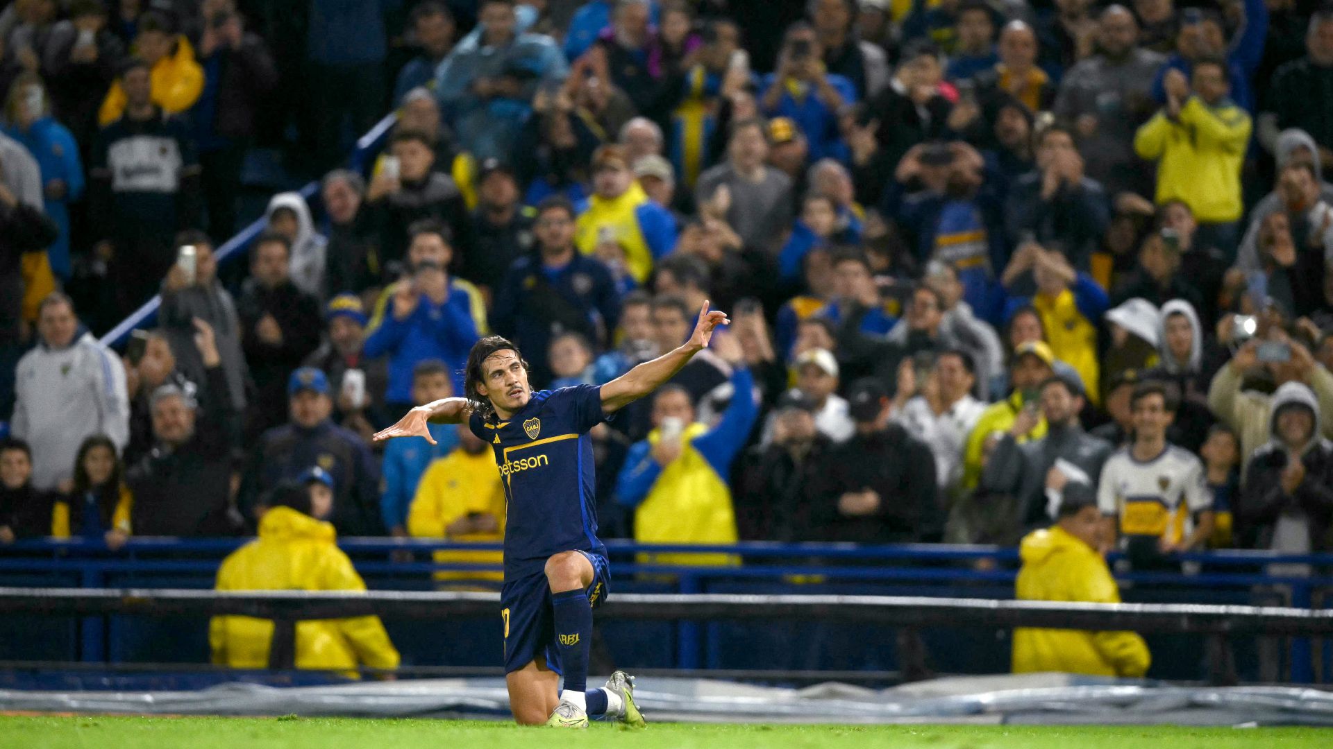 edinson cavani boca copa de la ligsa 16042024