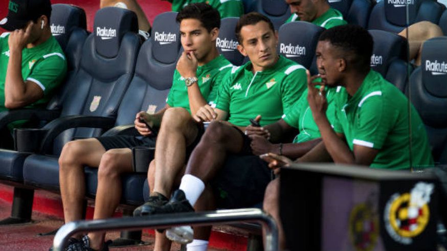 Diego Lainez Andrés Guardado Betis 200919