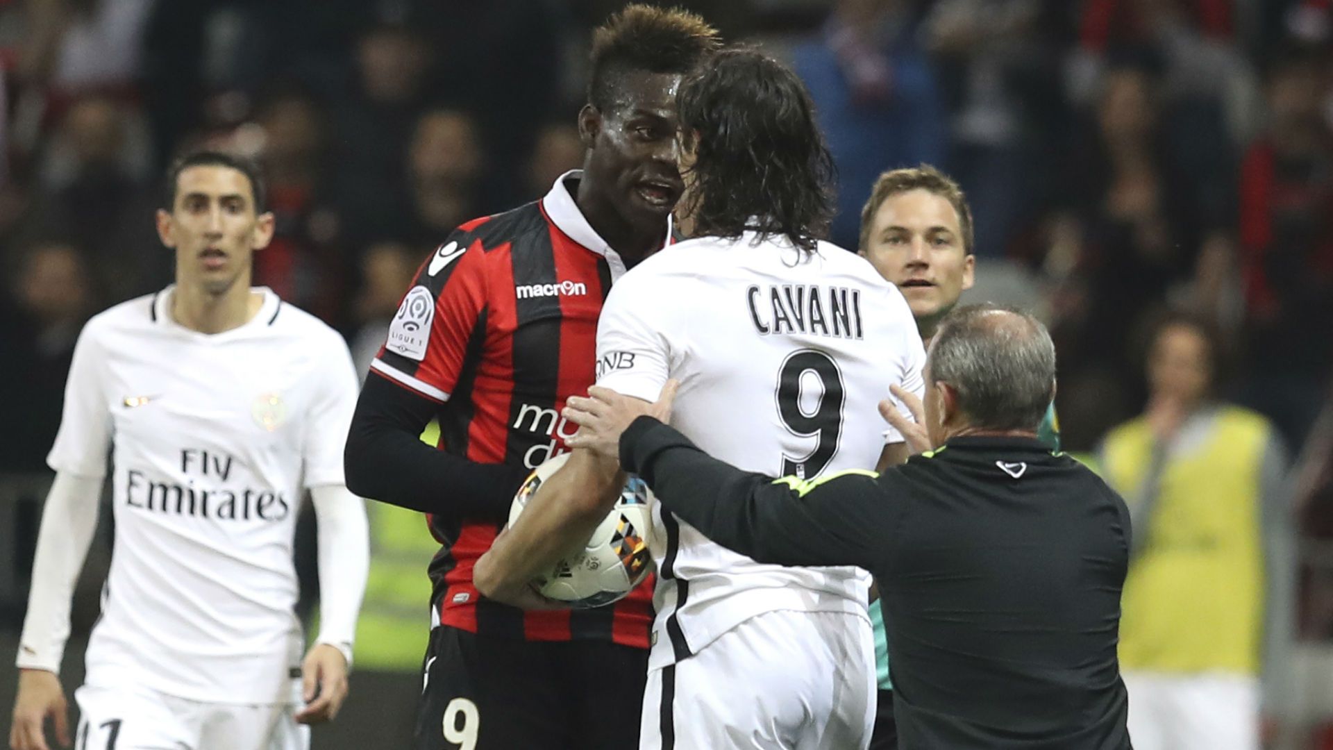 Edinson Cavani Mario Balotelli Nice PSG Ligue 1 30042017