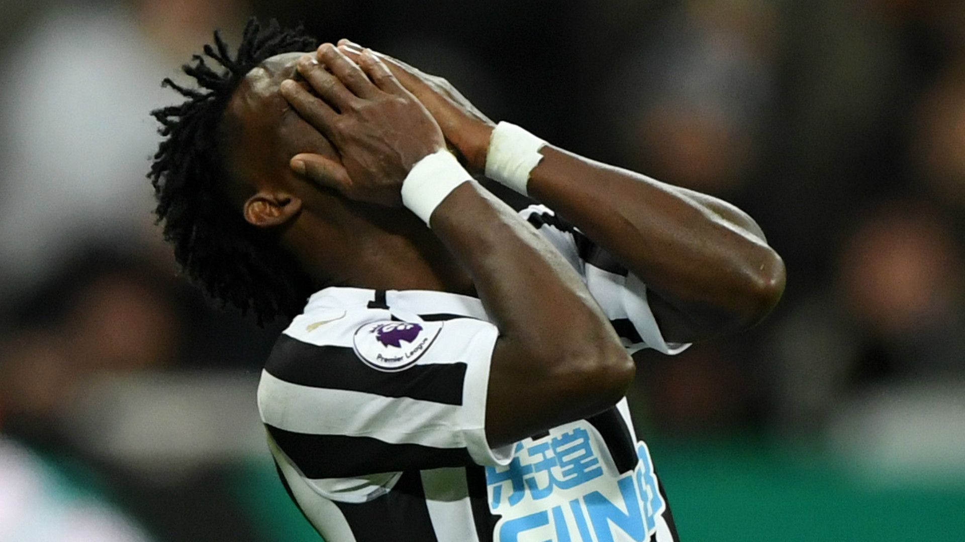 Christian Atsu Newcastle 2018-19