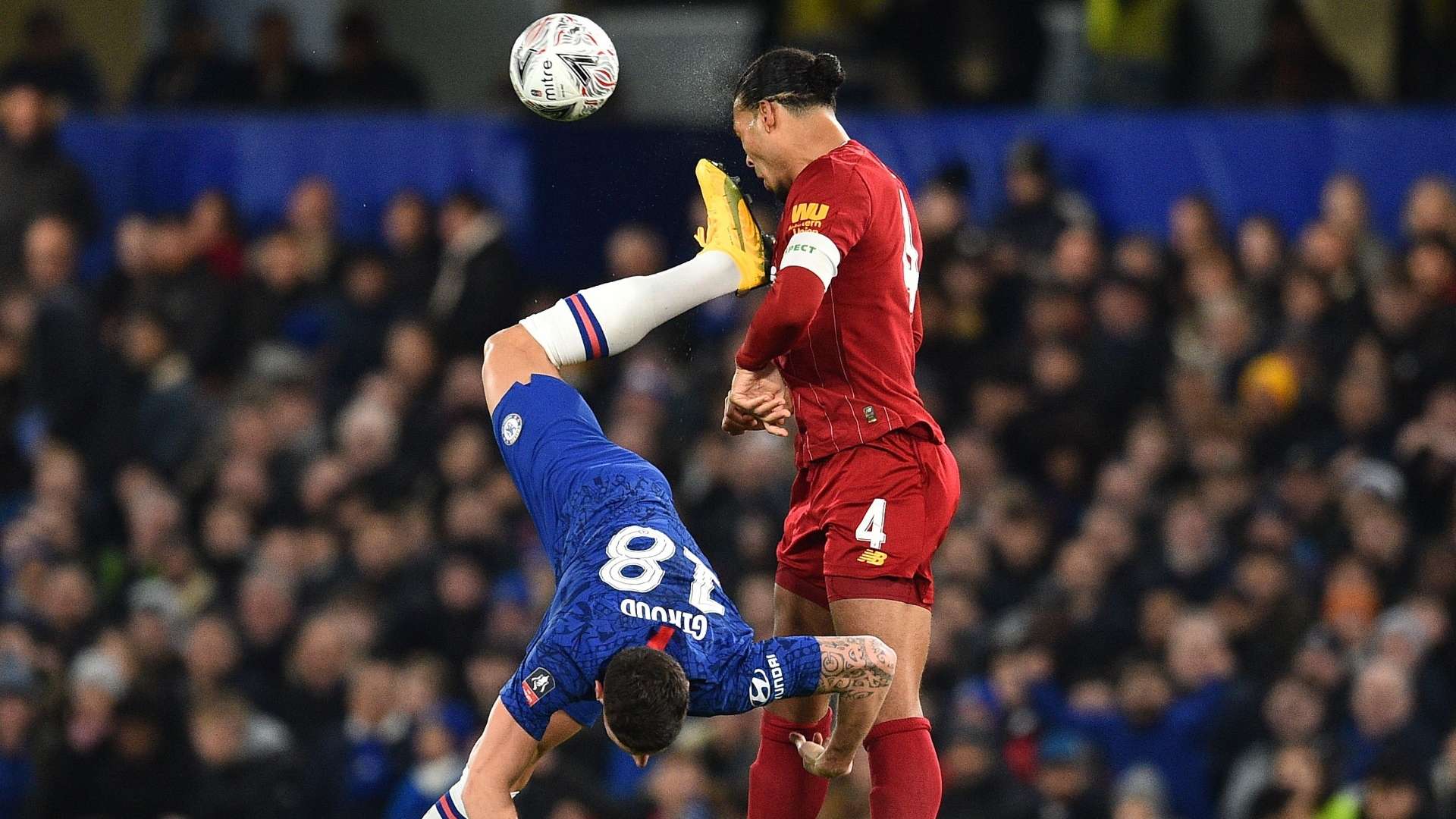 Olivier Giroud, Virgil van Dijk, Chelsea vs Liverpool