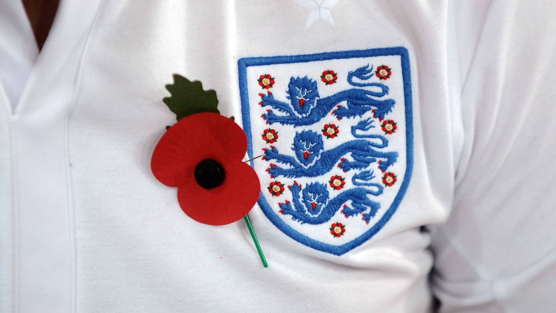 GERMANY ONLY: THREE LIONS 