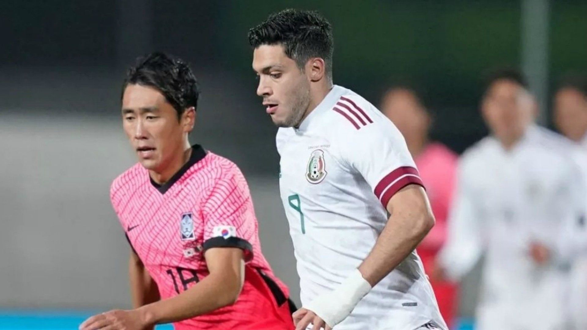Raúl Jiménez Selección mexicana vs Corea 141120